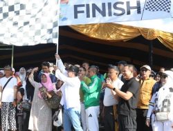 Bupati Cecep Nurul Yakin Buka Gerak Jalan Galunggung ‘82, Dorong Pariwisata Berbasis Budaya di Kabupaten Tasikmalaya