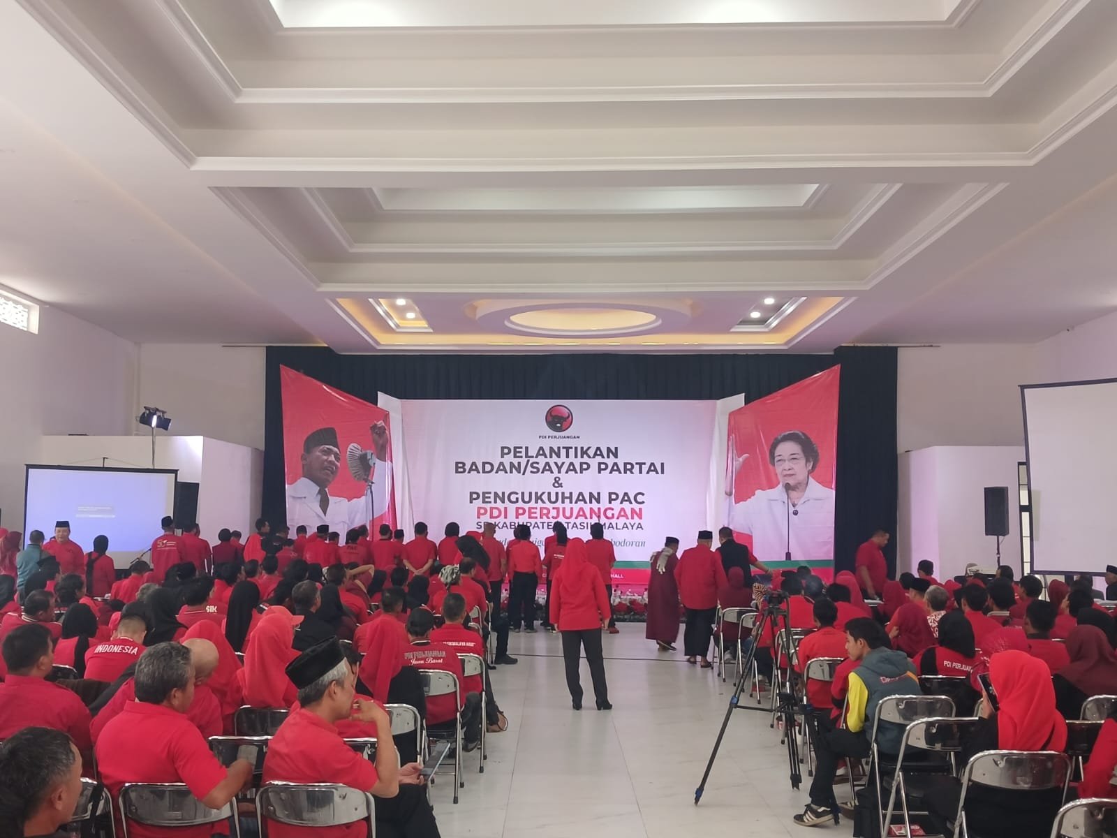 Perkuat Mesin Partai, PDI Perjuangan Kabupaten Tasikmalaya Lantik 6 Sayap dan Kukuhkan 39 PAC
