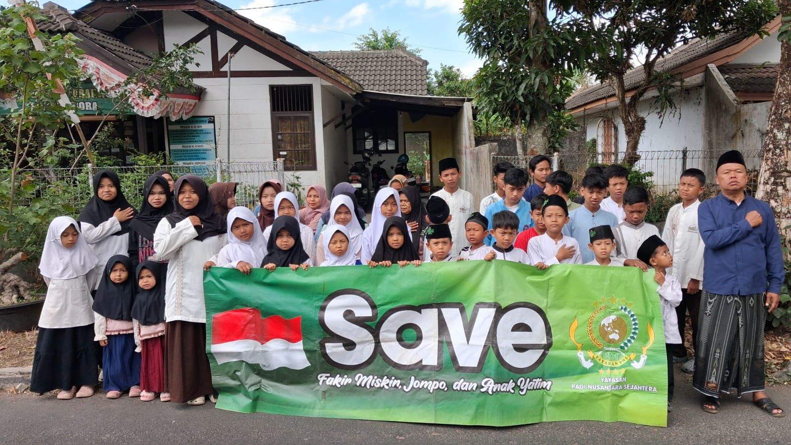 Yayasan Padi Nusantara Sejahtera Gelar Santunan Rutin Anak Yatim di Tasikmalaya